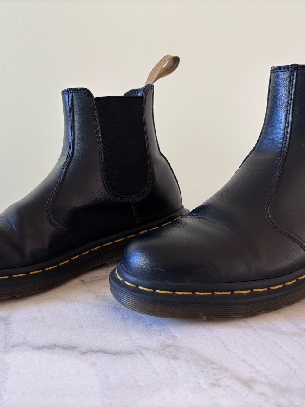 Dr. Martens Black Vegan 2976 Felix Chelsea Boot EUC in Size 7 - Picture 3 of 12